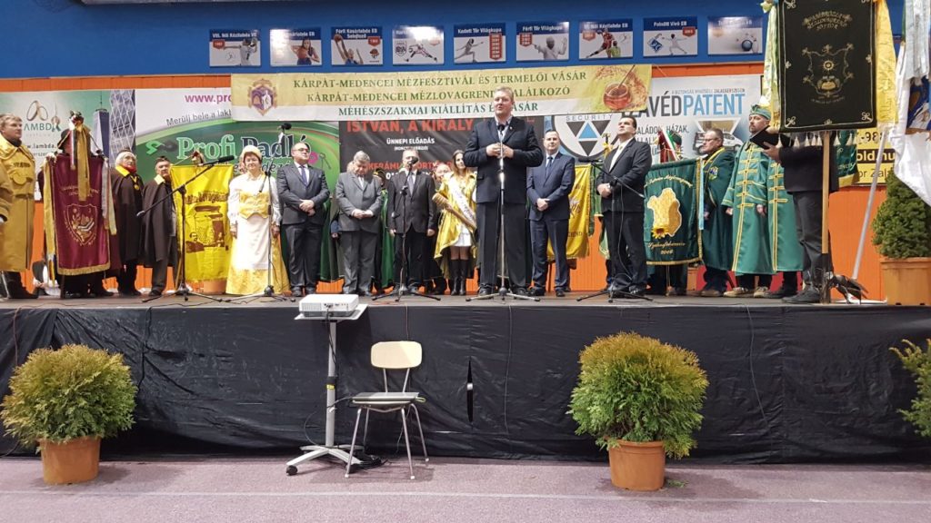 xv-karpat-medencei-mezfesztival-es-termeloi-vasar-2018-december-1-2